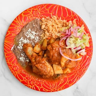 Asado De Pollo / Chicken with Tomato Sauce
