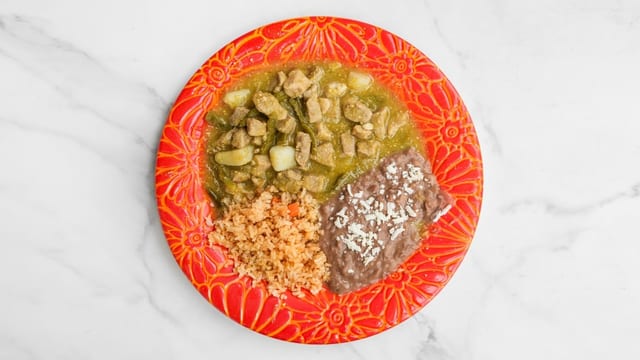 Carne en Chile Verde / Meat in Green Chili.